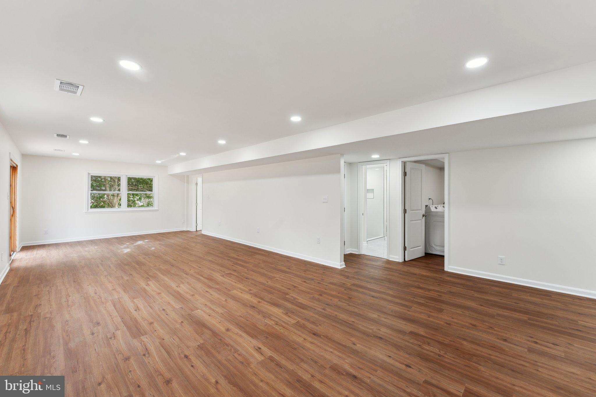 2109 Carrhill Road Vienna, VA 22181 - Photo 38 of 58 Gallery Image 38