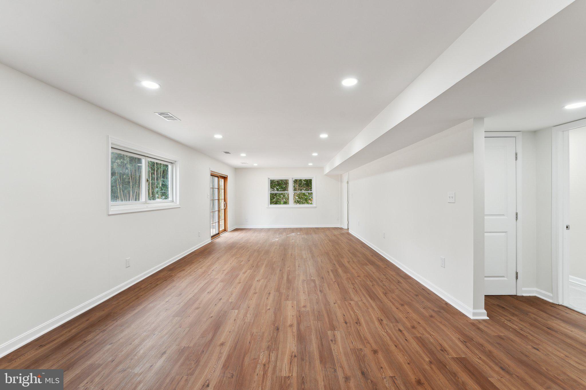 2109 Carrhill Road Vienna, VA 22181 - Photo 39 of 58 Gallery Image 39