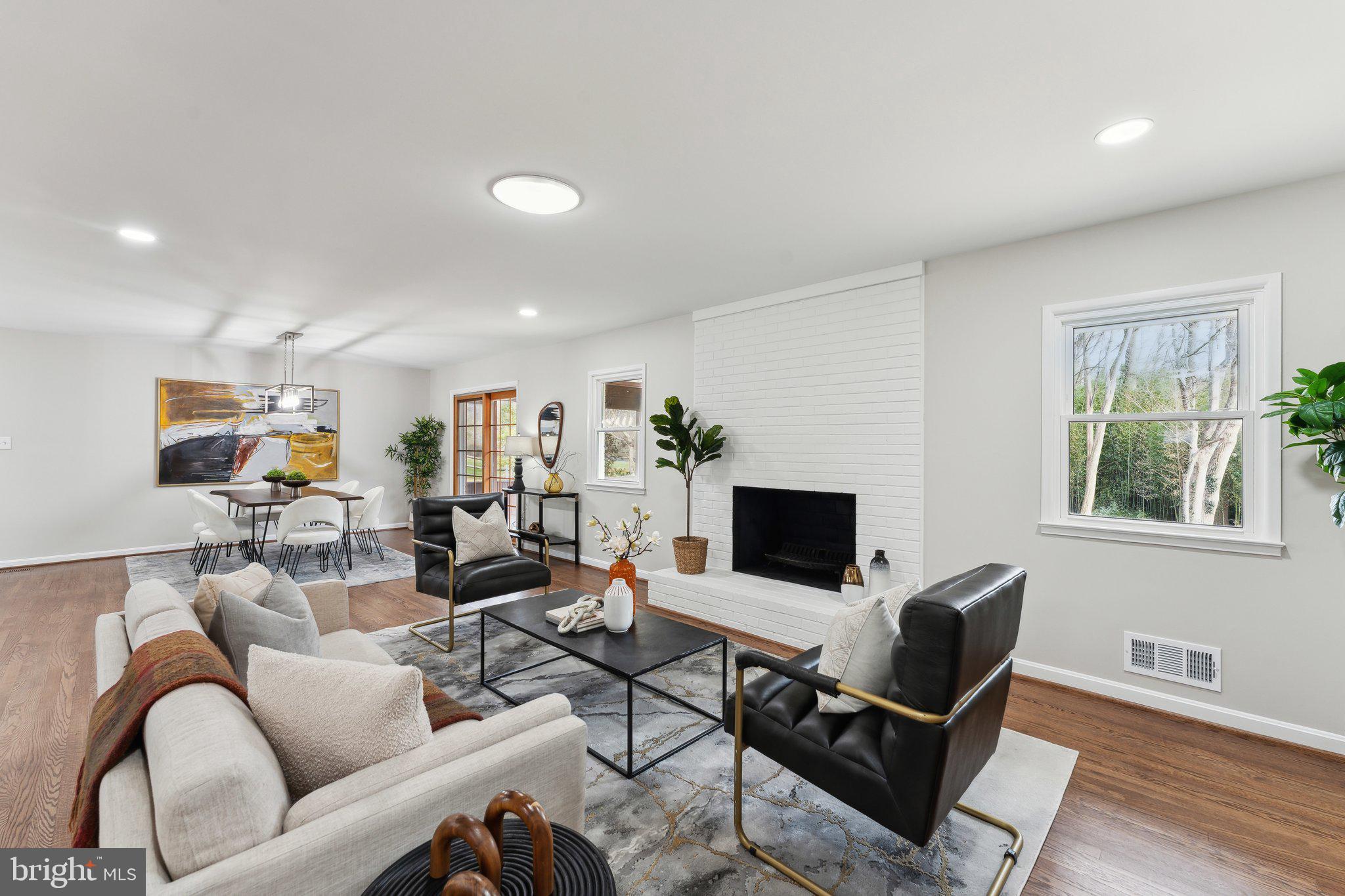2109 Carrhill Road Vienna, VA 22181 - Photo 4 of 58 Gallery Image 4