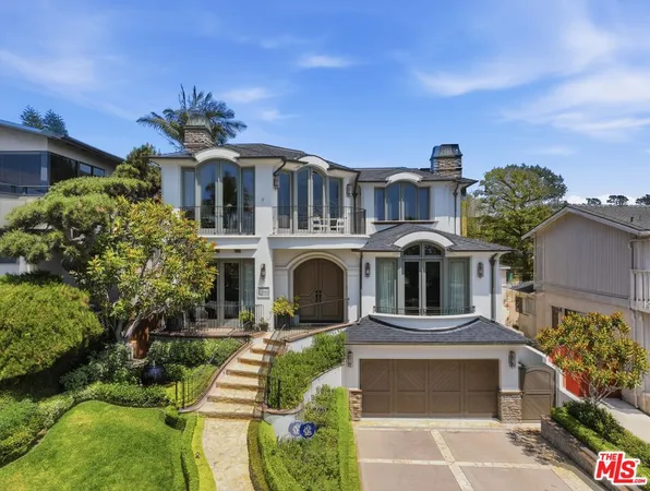 $68,000 | 108 South Poinsettia Avenue, Manhattan Beach, CA 90266
