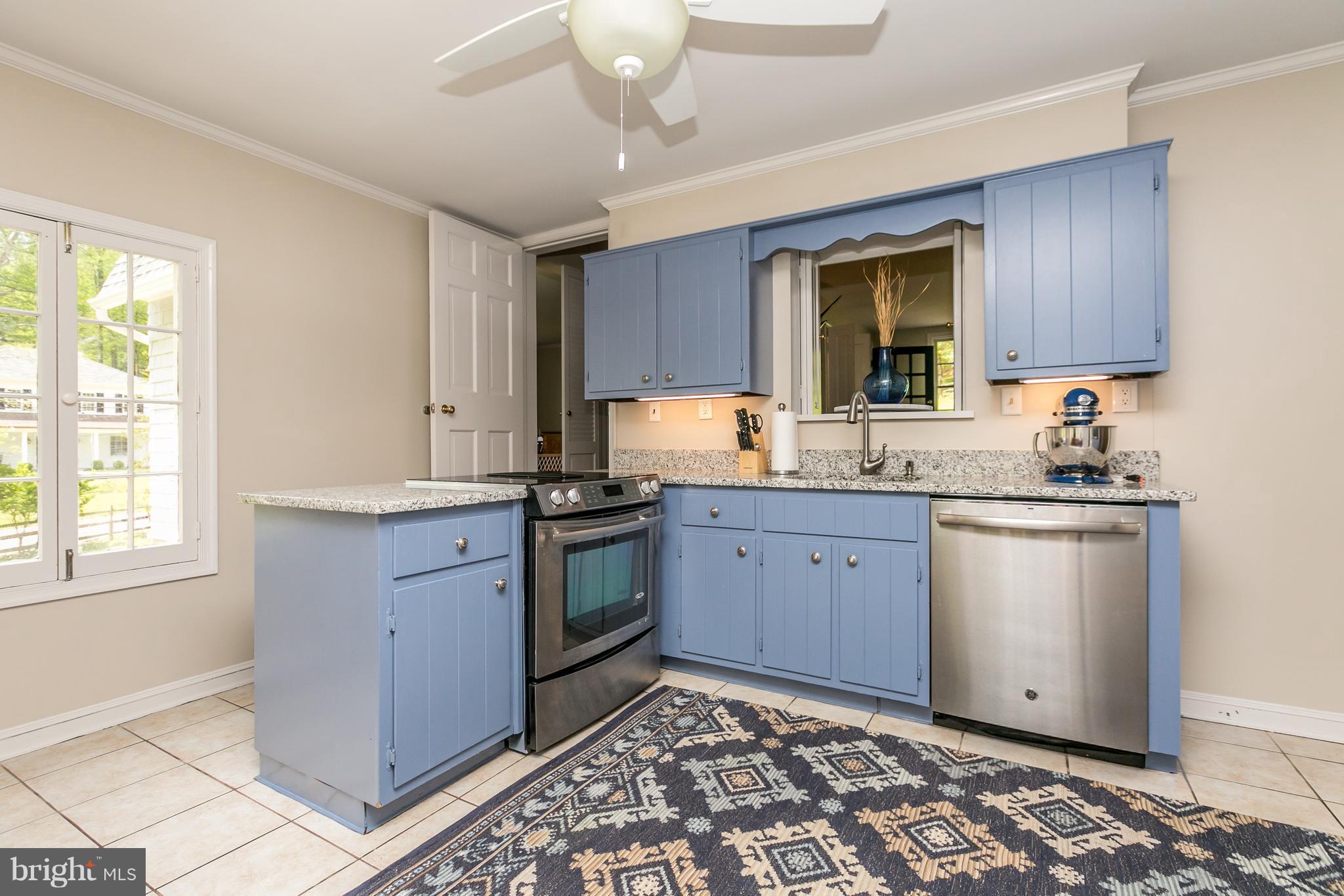 1809 Circle Road Baltimore, MD 21204 - Photo 12 of 30 Kitchen