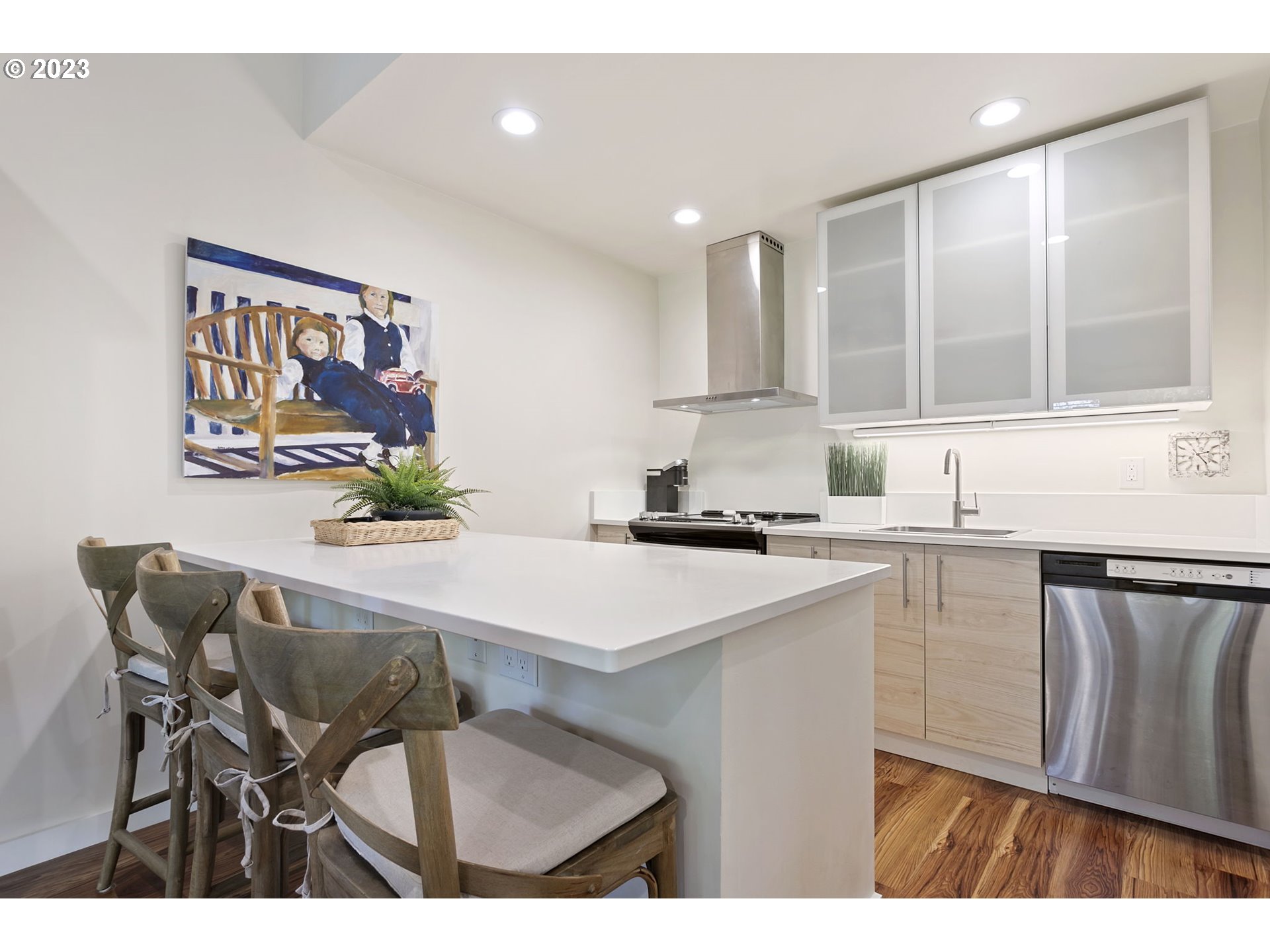 7734 Southwest Barnes Road, Unit D Portland, OR 97225 - Photo 13 of 41 Gallery Image 13