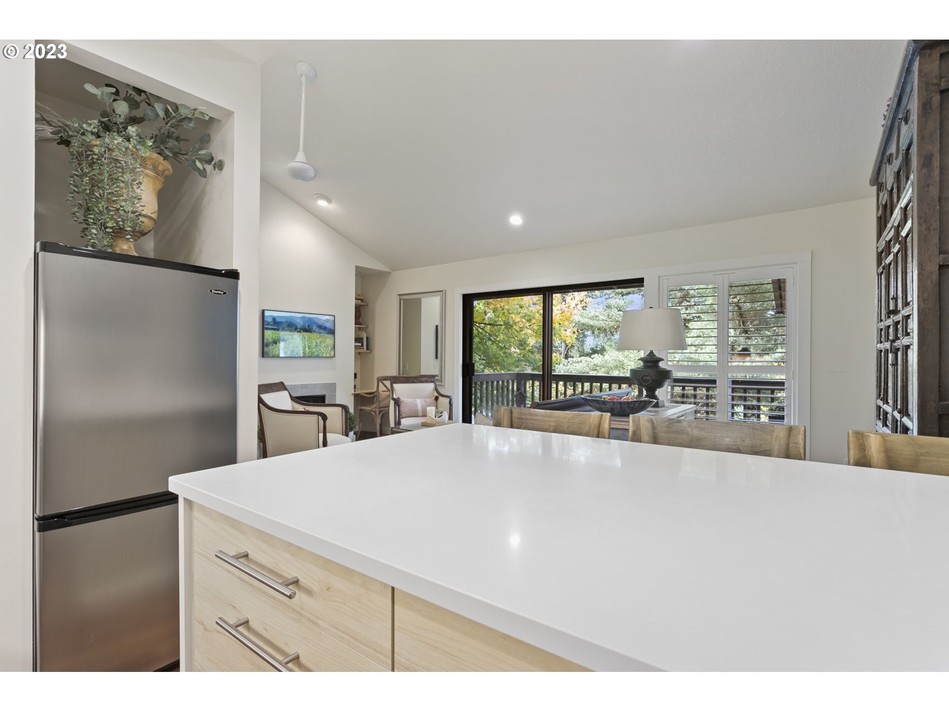 7734 Southwest Barnes Road, Unit D Portland, OR 97225 - Photo 17 of 41 Gallery Image 17