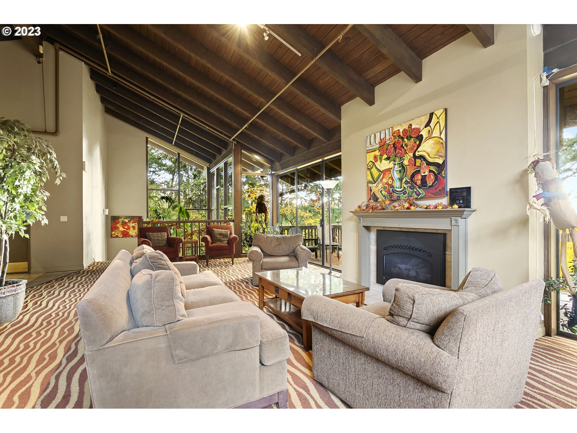 7734 Southwest Barnes Road, Unit D Portland, OR 97225 - Photo 34 of 41 Gallery Image 34