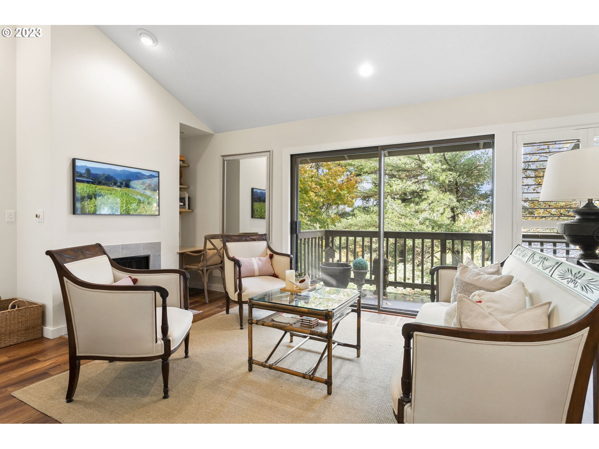 7734 Southwest Barnes Road, Unit D Portland, OR 97225 - Photo 8 of 41 Gallery Image 8