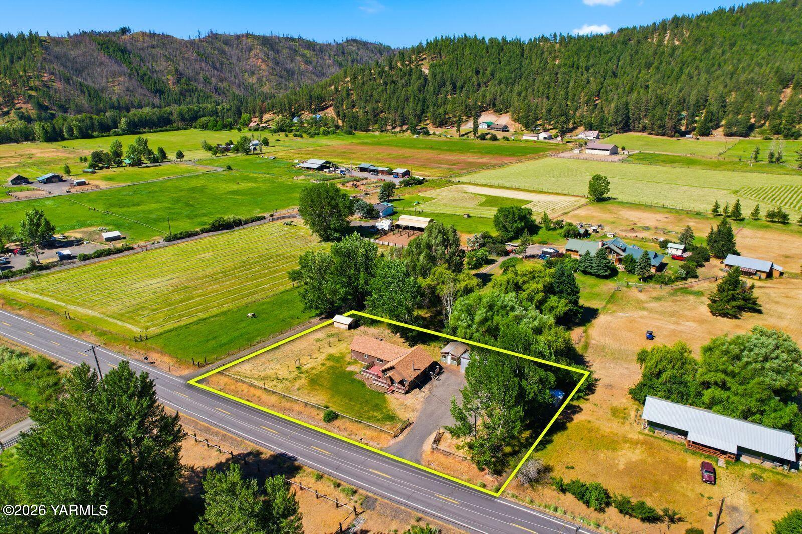 3780 Nile Road Naches, WA 98937 - Photo 32 of 43