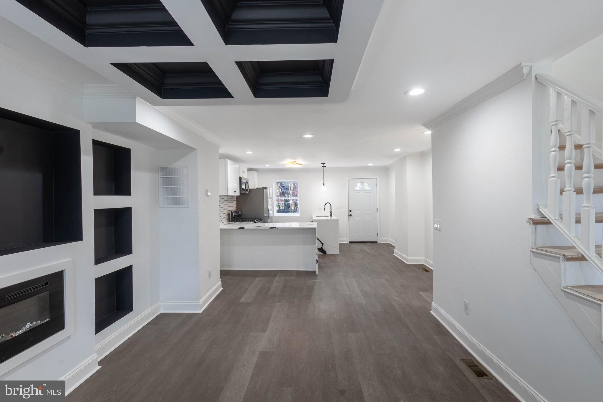 3905 8th Street Baltimore, MD 21225 - Photo 1 of 28