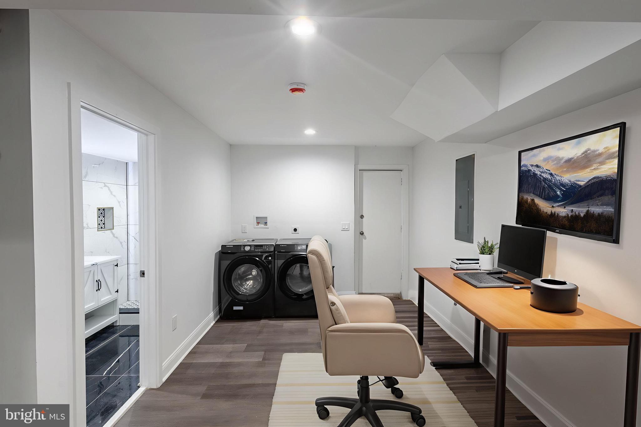 3905 8th Street Baltimore, MD 21225 - Photo 10 of 28