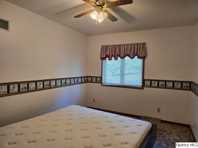 $169,000 | 400 4th Street, Carthage, IL 62321