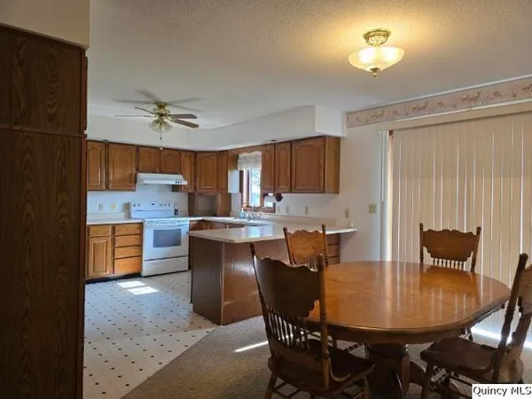 $169,000 | 400 4th Street, Carthage, IL 62321