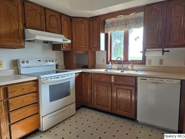 $169,000 | 400 4th Street, Carthage, IL 62321