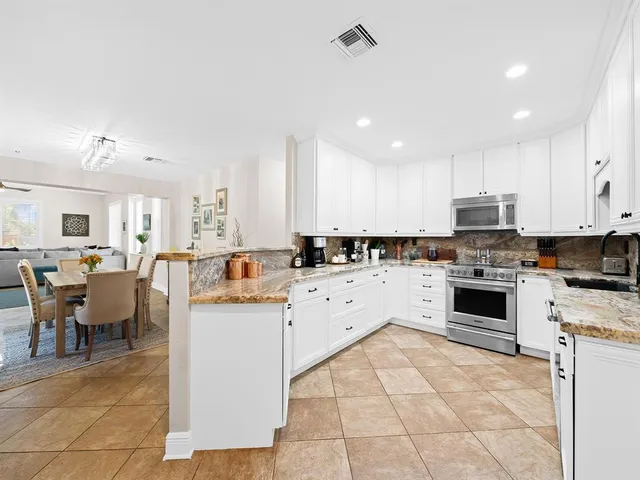 $699,999 | 812 Northwest 26th Street, Wilton Manors, FL 33311