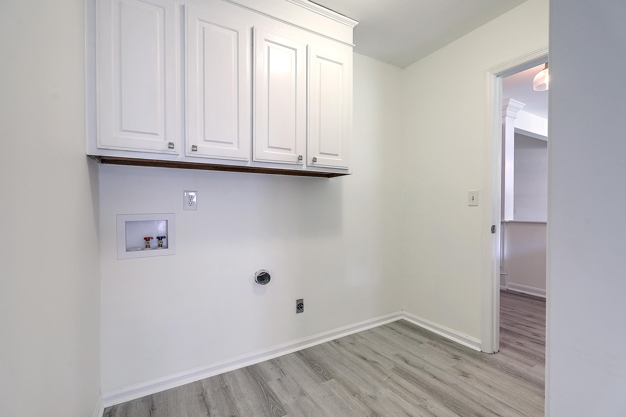 436 Temple Road Ladson, SC 29456 - Photo 20 of 24 Laundry Room