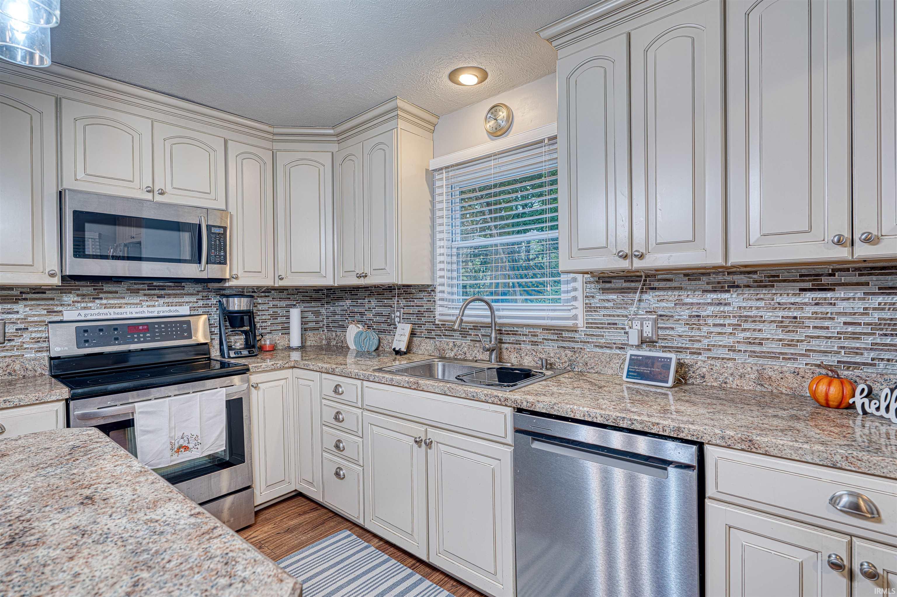 5712 Hausman Road Mount Vernon, IN 47620 - Photo 14 of 36