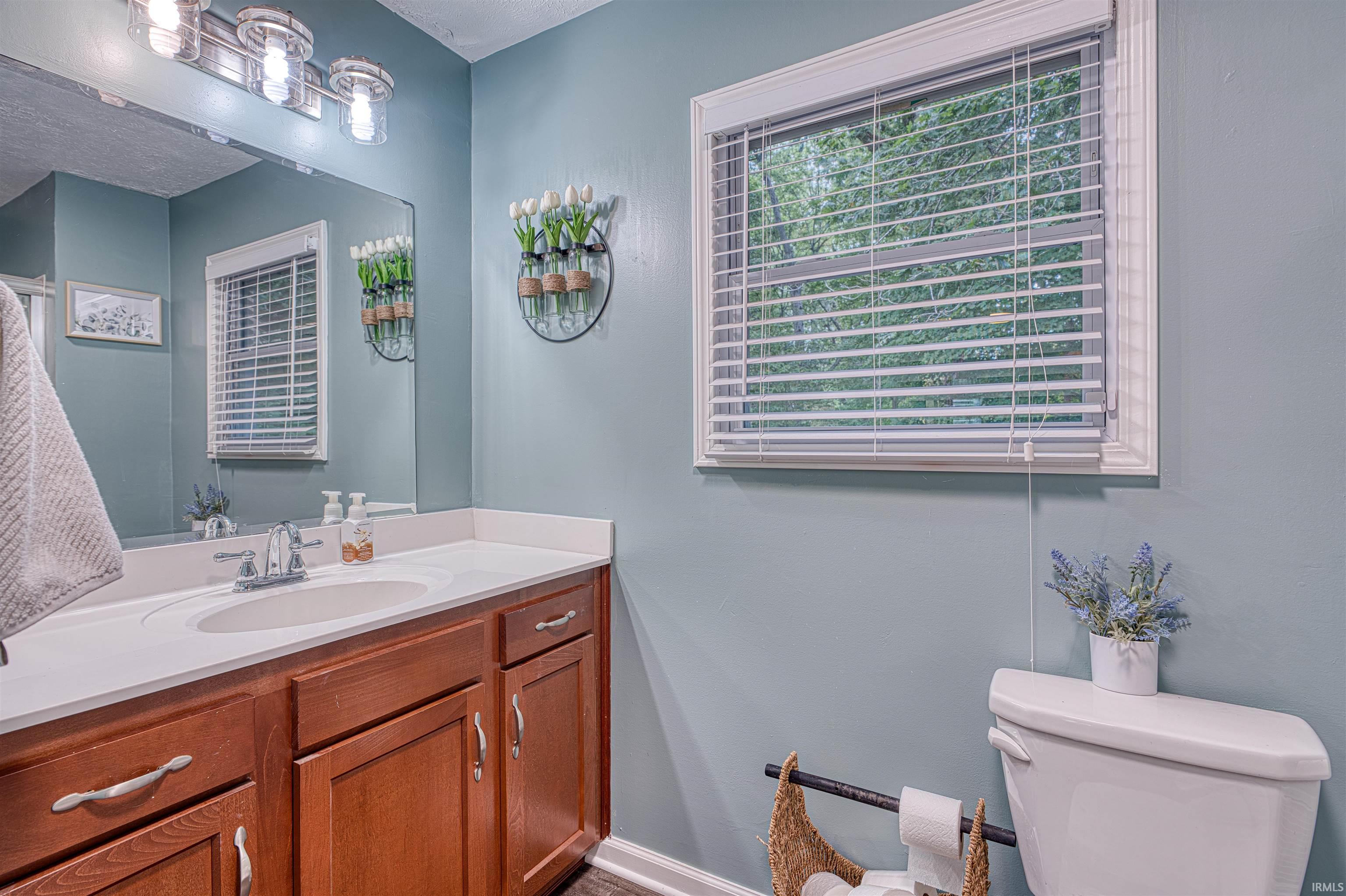 5712 Hausman Road Mount Vernon, IN 47620 - Photo 21 of 36