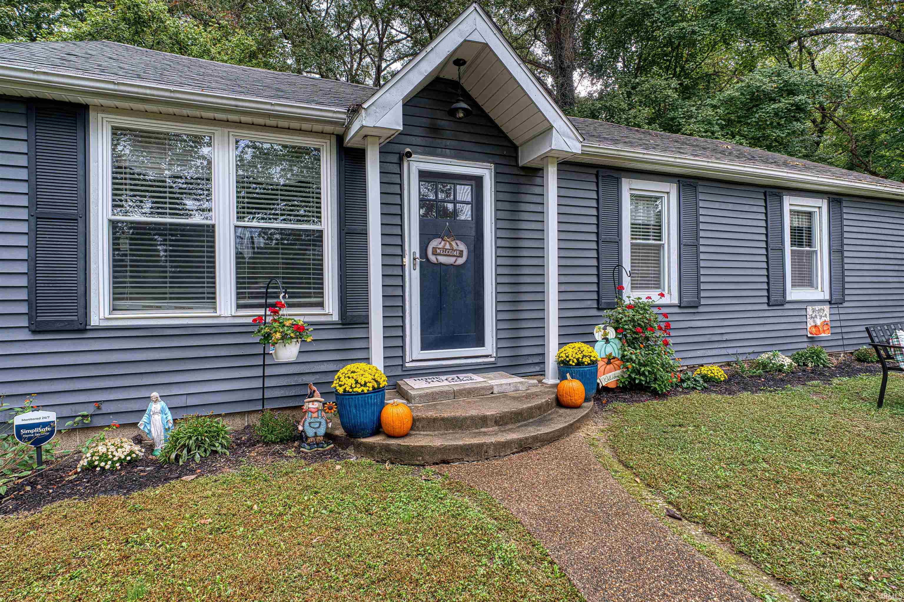 5712 Hausman Road Mount Vernon, IN 47620 - Photo 4 of 36