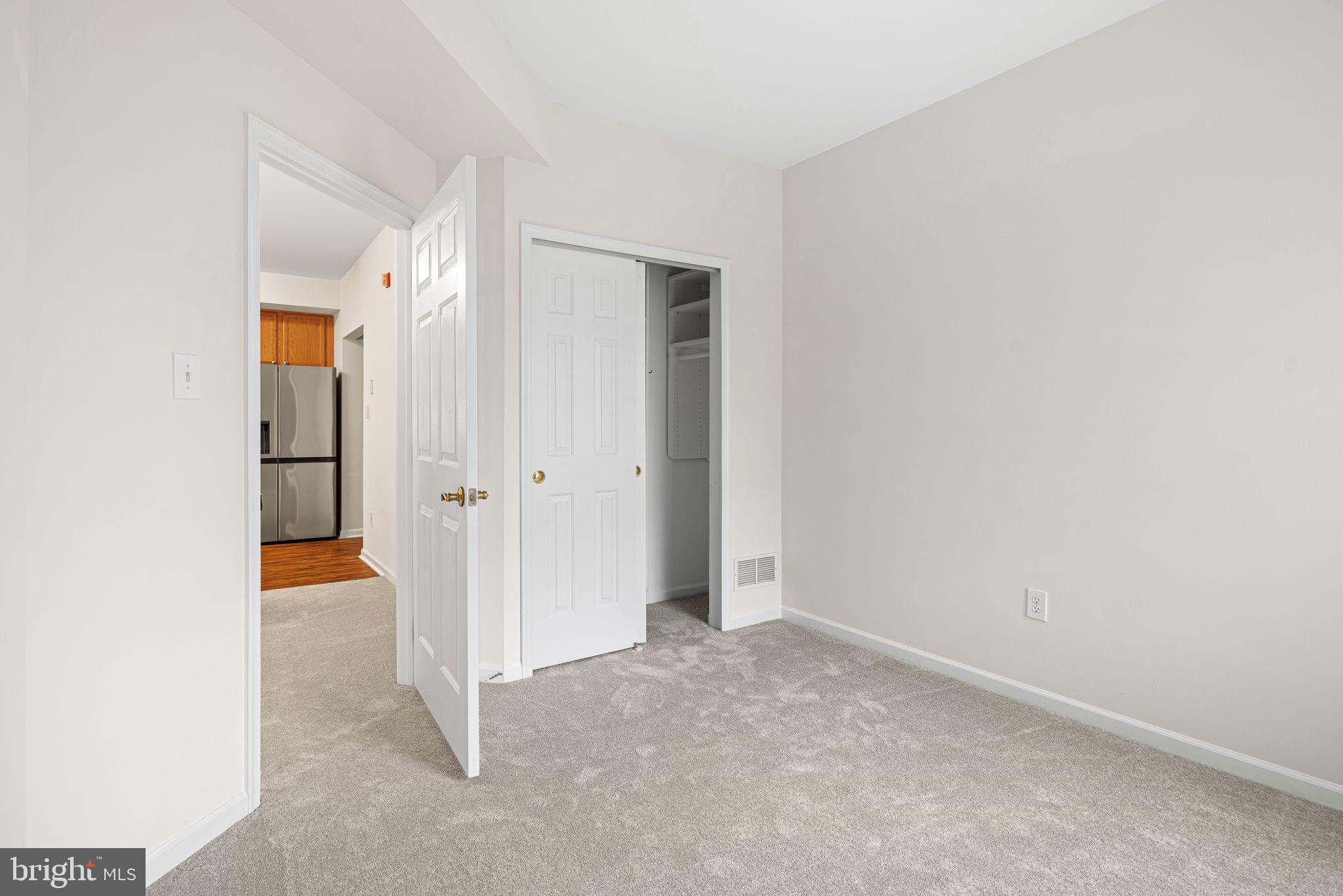 1364 Nicklaus Drive Springfield, PA 19064 - Photo 17 of 25 an empty room with an entryway