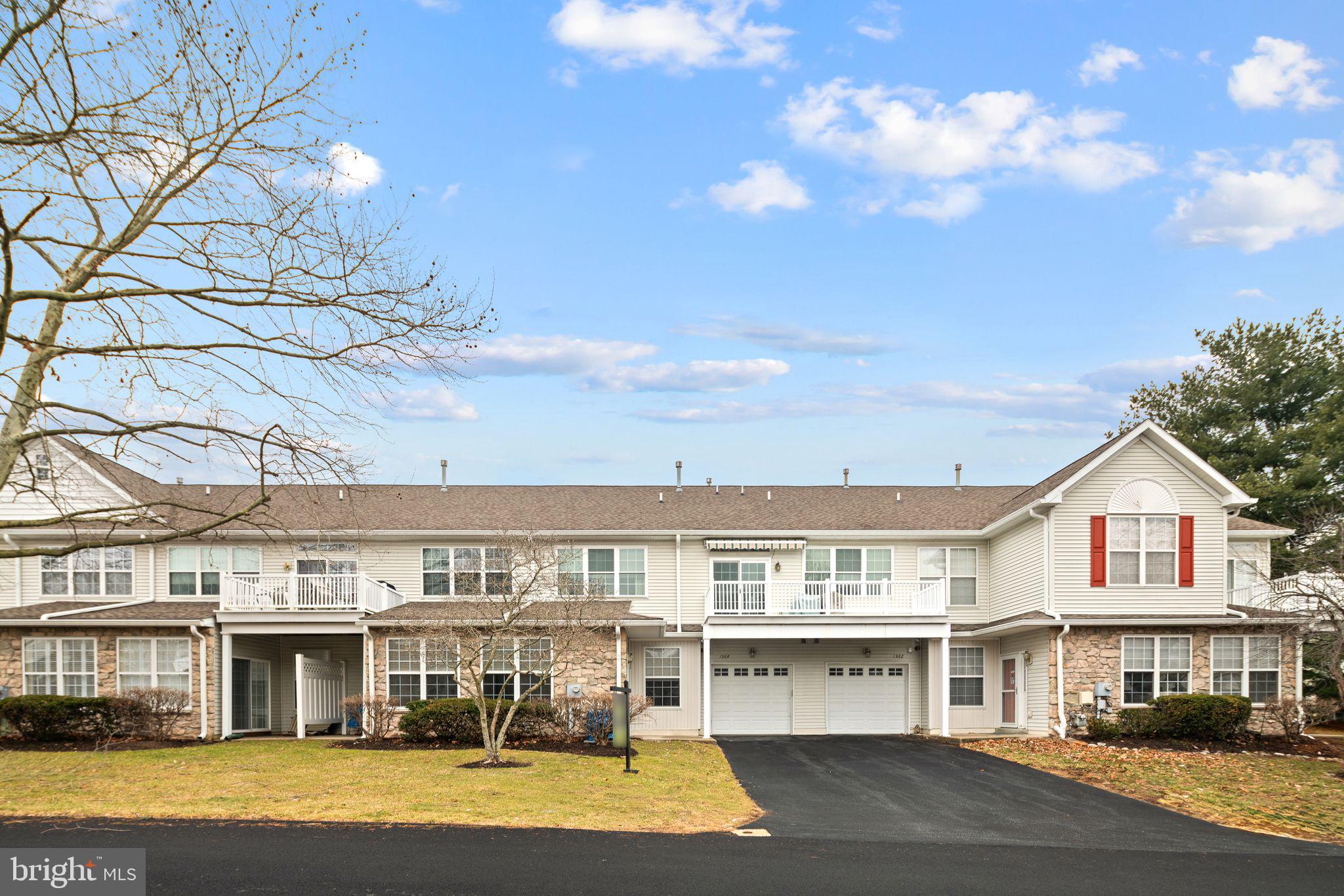 1364 Nicklaus Drive Springfield, PA 19064 - Photo 3 of 25