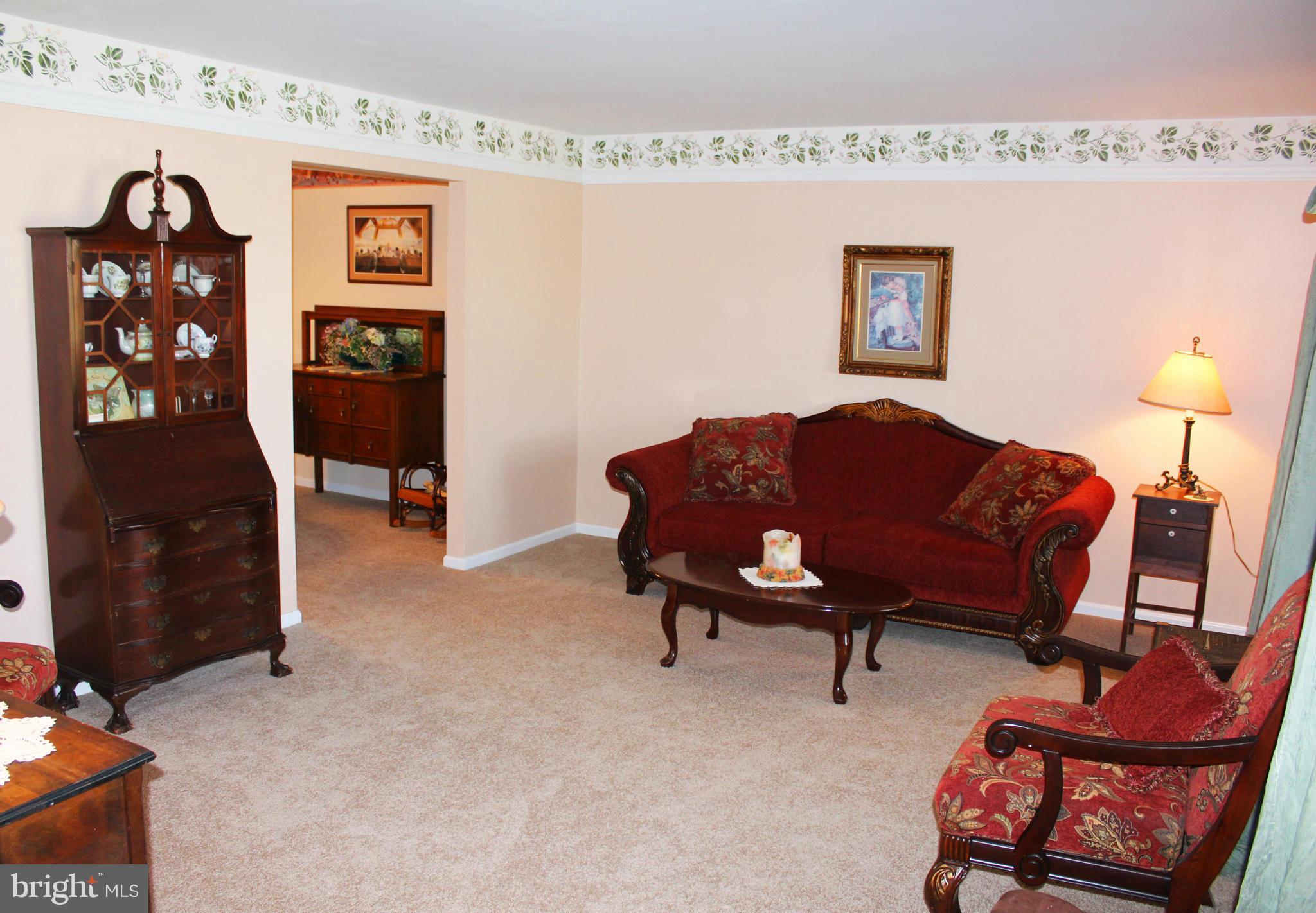 4021 Franklinville Road New Windsor, MD 21776 - Photo 13 of 30 Living Room
