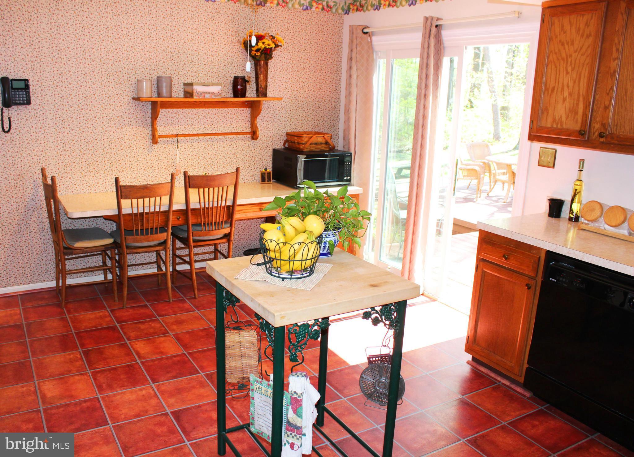 4021 Franklinville Road New Windsor, MD 21776 - Photo 7 of 30 Kitchen