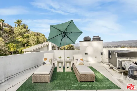 a view of outdoor space yard and patio