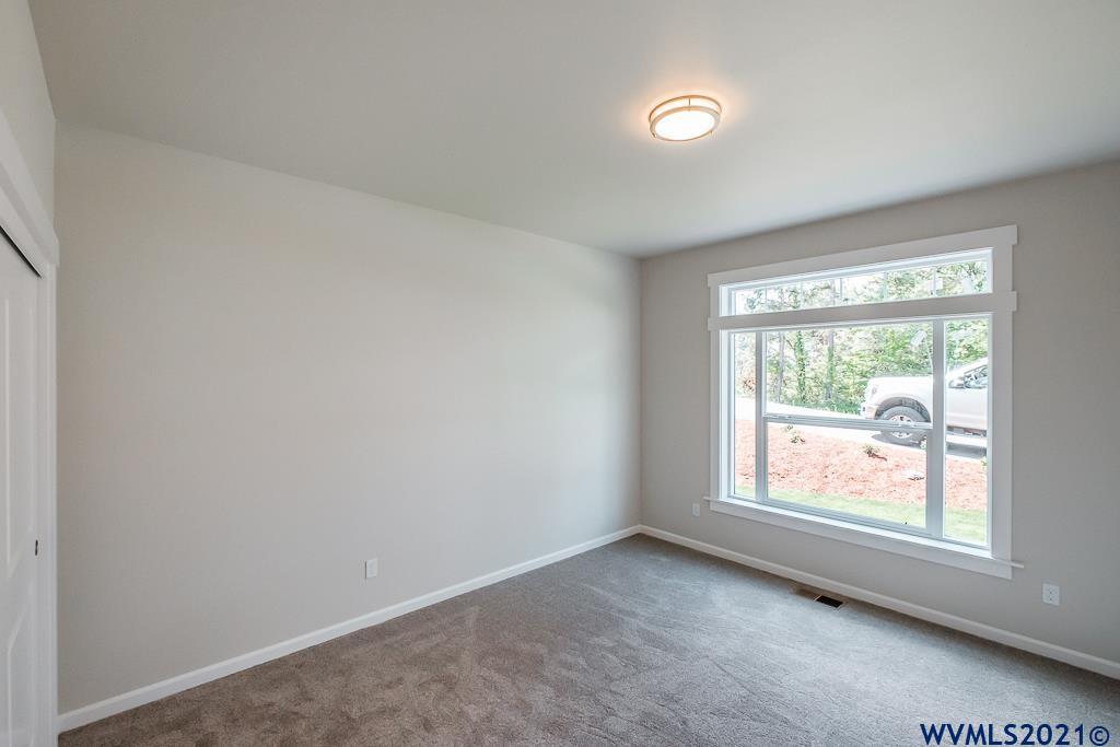 2605 Northwest Gibson Hill Road Albany, OR 97321 - Photo 13 of 39 Gallery Image 13