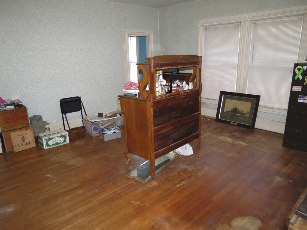 116 Walnut Street Clinton, MA 01510 - Photo 17 of 20 Gallery Image 17