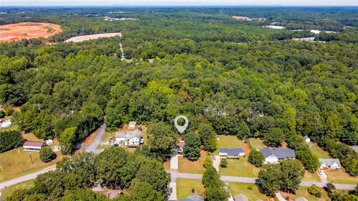 703 Sunny Shore Lane Anderson, SC 29621 - Photo 34 of 35 Gallery Image 34