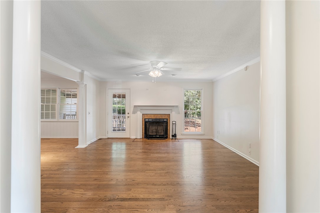 703 Sunny Shore Lane Anderson, SC 29621 - Photo 4 of 35 Gallery Image 4