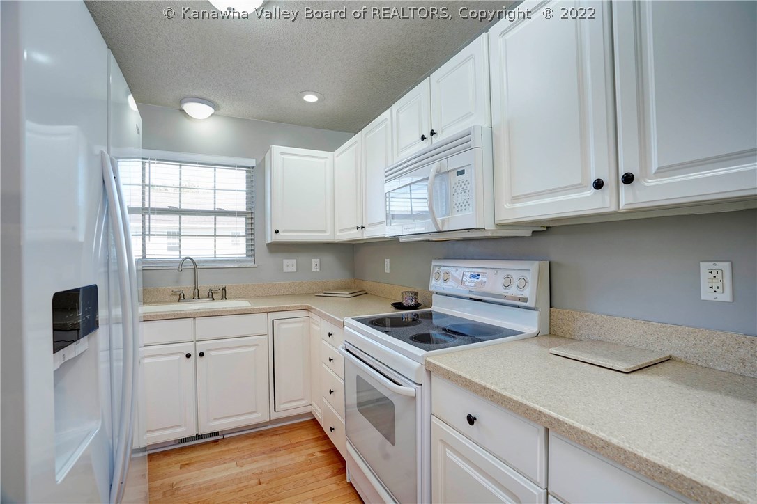 1 Grapevine Street Winfield, WV 25213 - Photo 9 of 30 Gallery Image 9