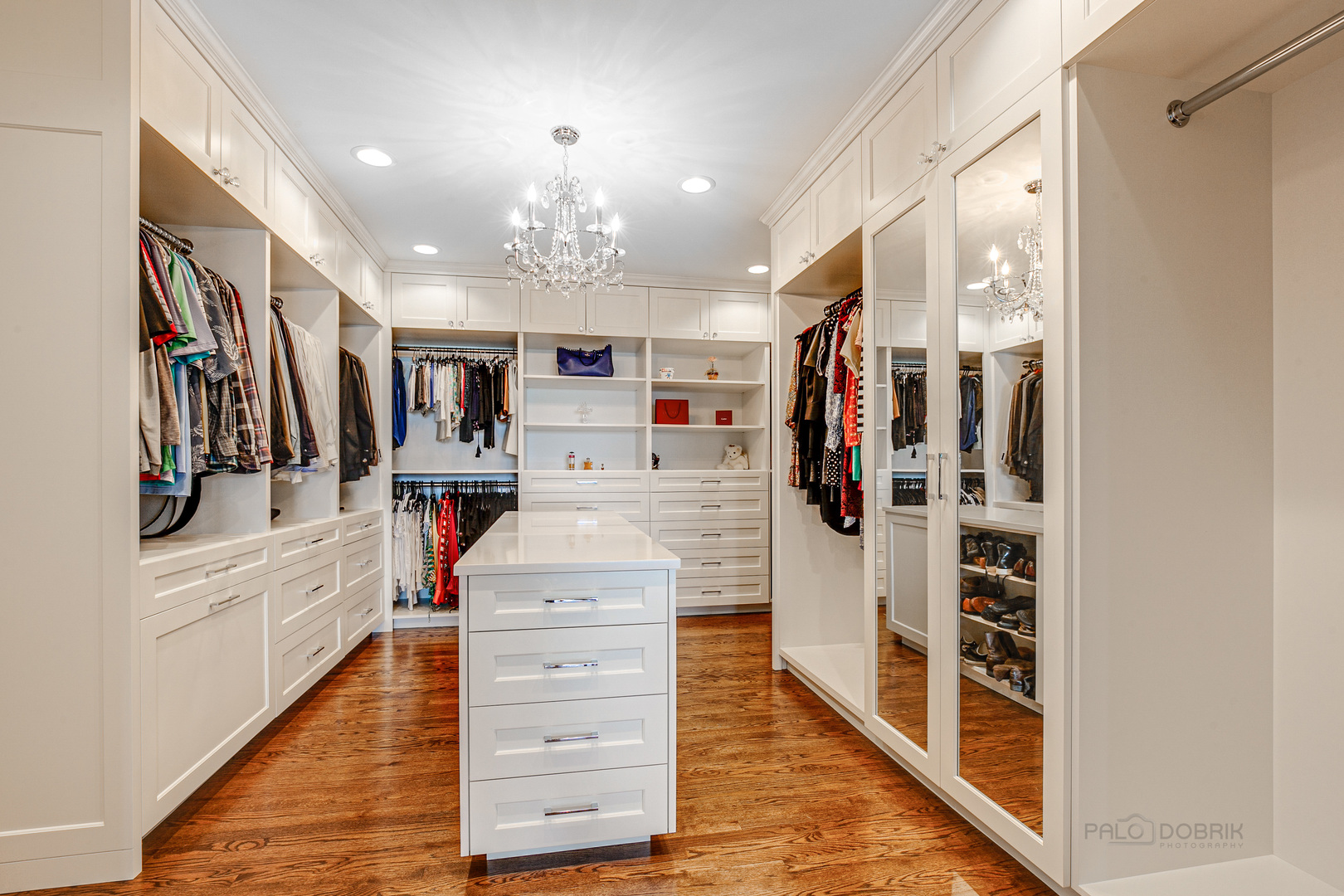 670 Arden Shore Road Lake Bluff, IL 60044 - Photo 27 of 56 a view of a kitchen with cabinets and wooden floor