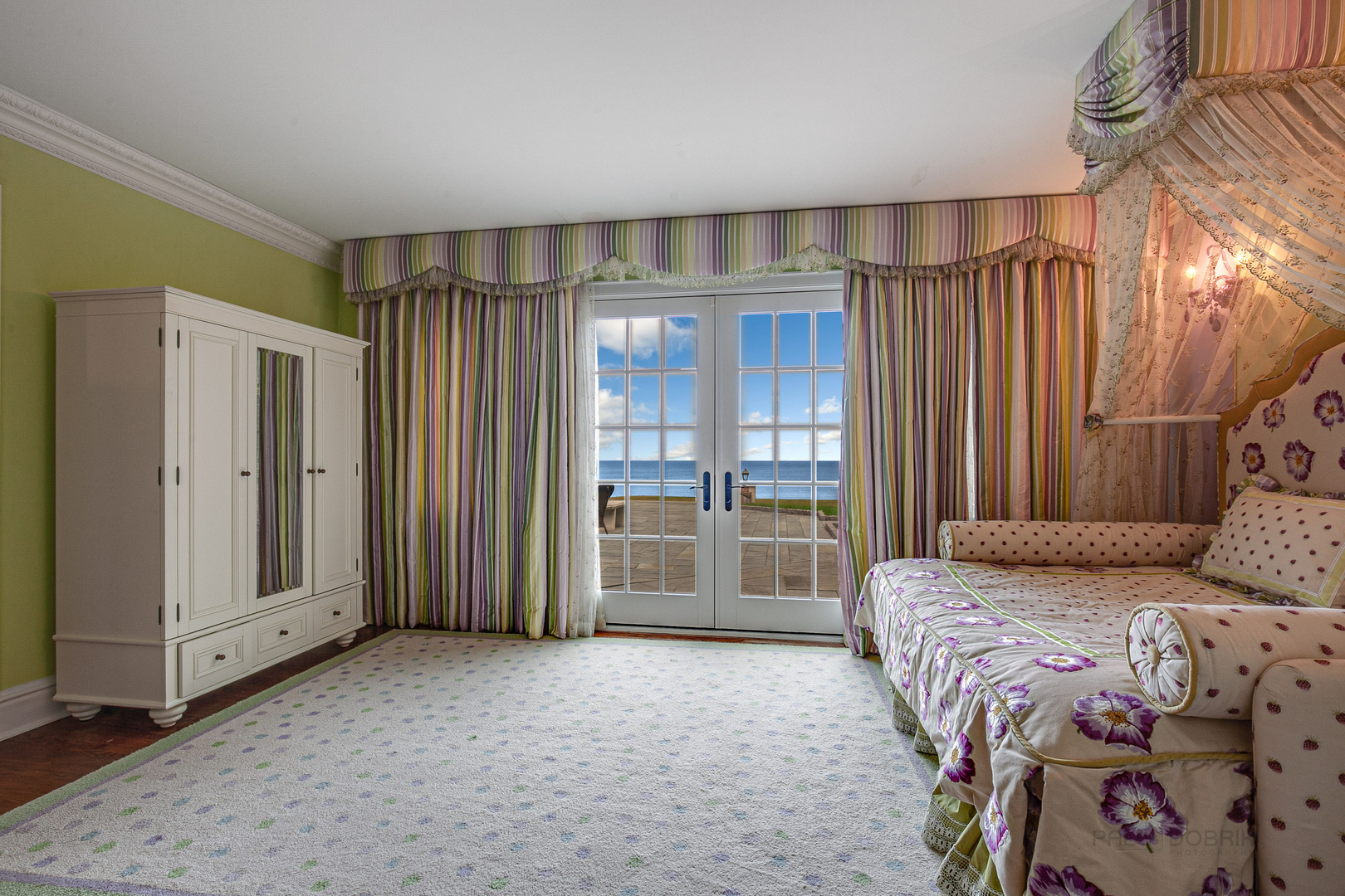 670 Arden Shore Road Lake Bluff, IL 60044 - Photo 36 of 56 a bedroom with a bed and a window