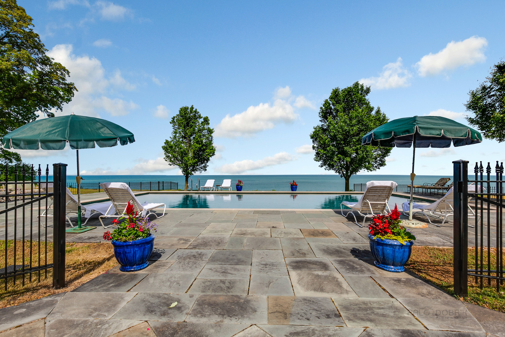 670 Arden Shore Road Lake Bluff, IL 60044 - Photo 43 of 56 a view of outdoor space with porch and sitting area