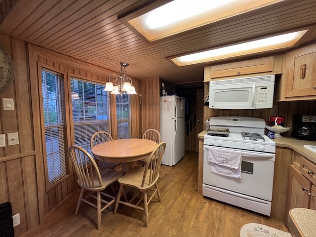 2795 East 28th Road Marseilles, IL 61341 - Photo 10 of 58