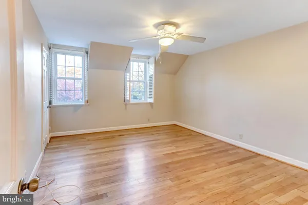 $3,300 | 4608 34th Street South, Arlington, VA 22206