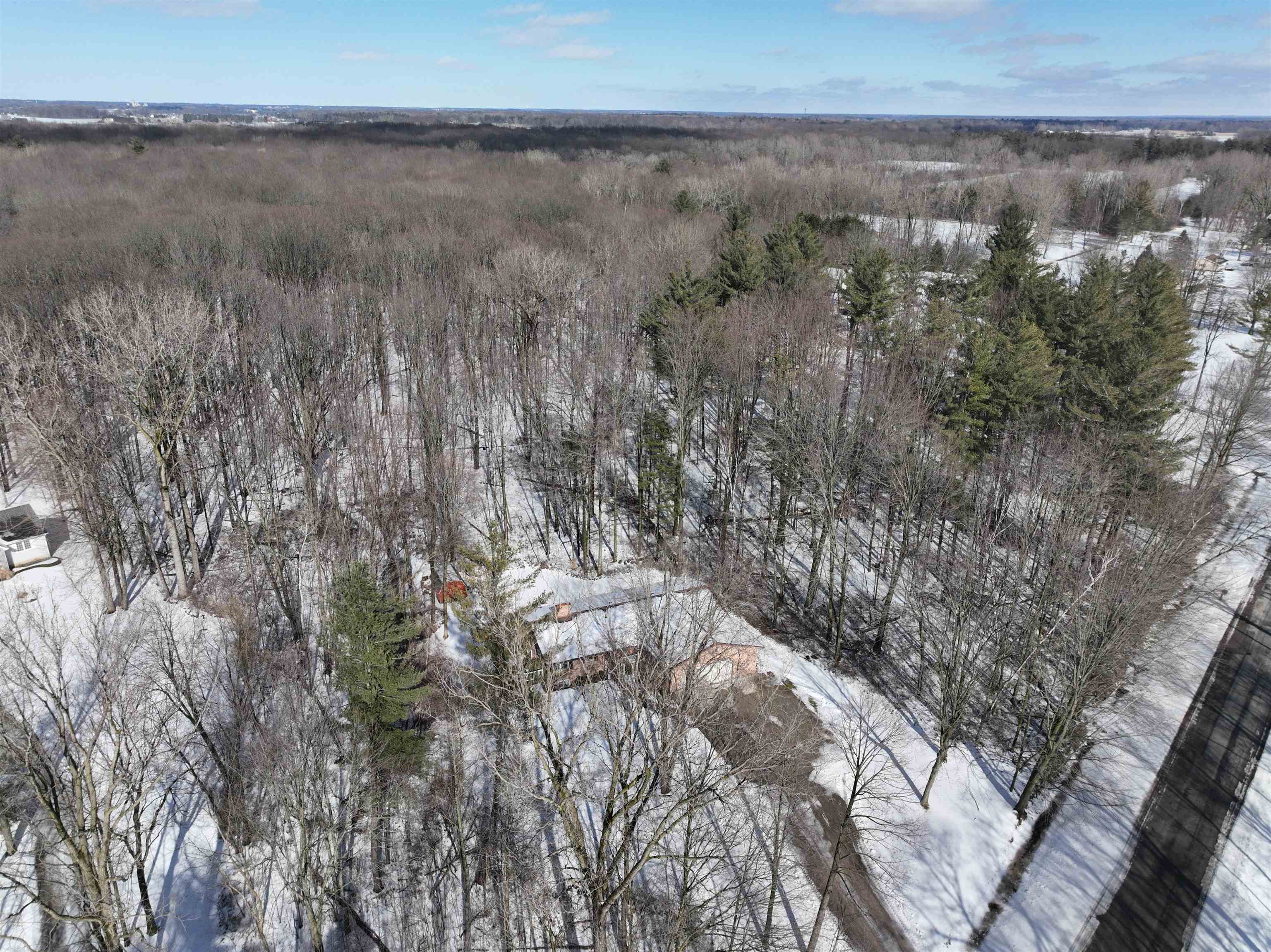 9201 Downing Road Birch Run, MI 48415 - Photo 50 of 59 50102896-51.JPG