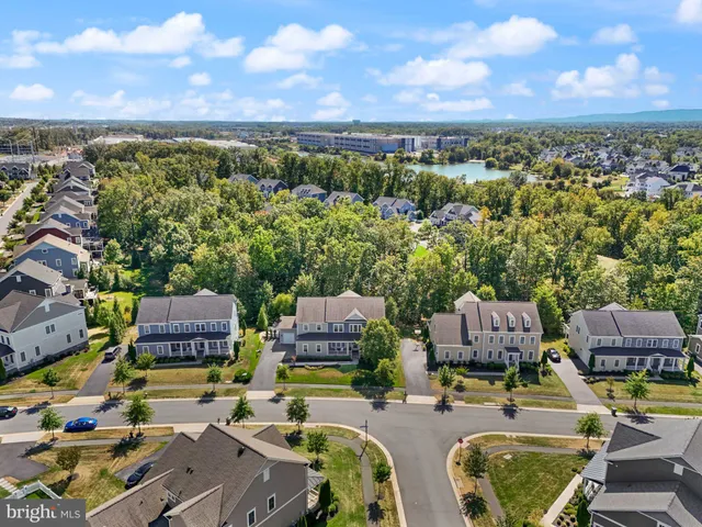 $1,900,000 | 41865 Paddock Gate Place, Ashburn, VA 20148