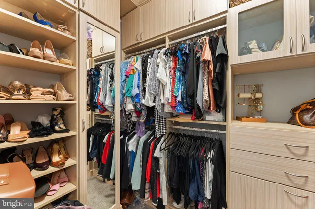 $1,900,000 | 41865 Paddock Gate Place, Ashburn, VA 20148