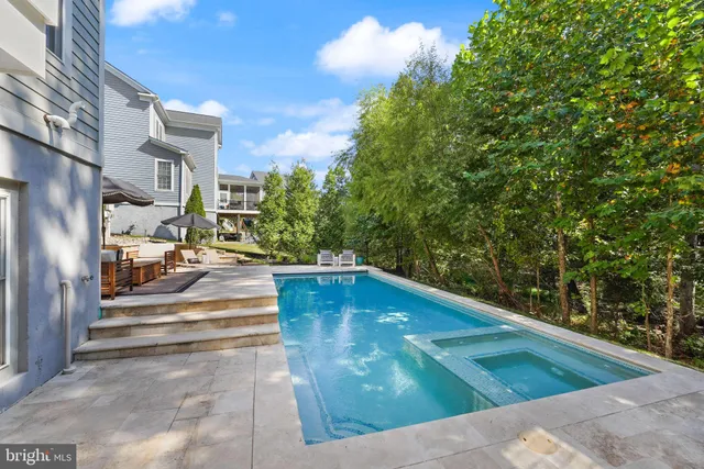 $1,900,000 | 41865 Paddock Gate Place, Ashburn, VA 20148