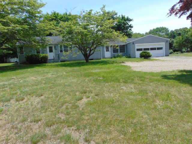 51 Wellstown Road Hopkinton, RI 02804 - Photo 2 of 23