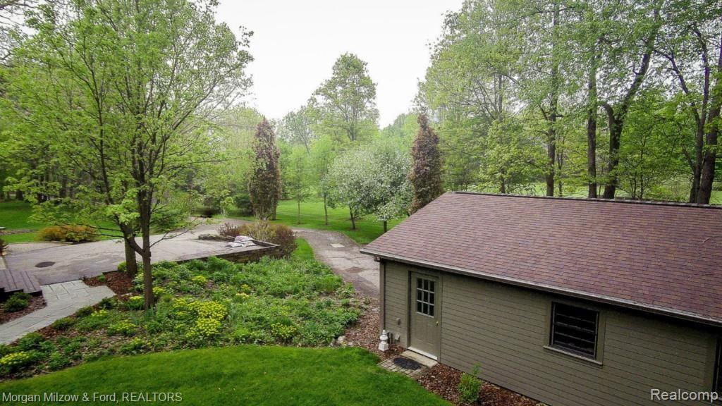7224 Rattalee Lake Road Clarkston, MI 48348 - Photo 19 of 77 7224 Rattalee Lake Road-large-019-7224 Rattalee Lake-1500x844-72dpi.jpg