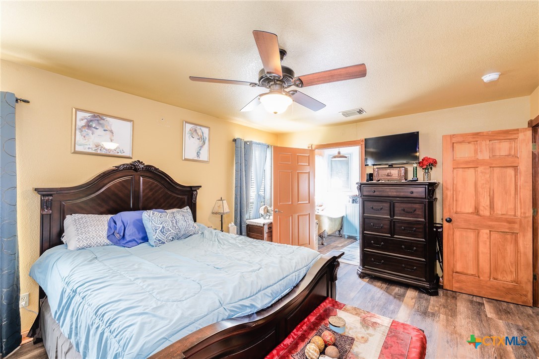 611 Wilson Road Red Rock, TX 78662 - Photo 15 of 34 Gallery Image 15