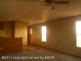 1010 Goodnight Street Claude, TX 79019 - Photo 2 of 5 Living Room