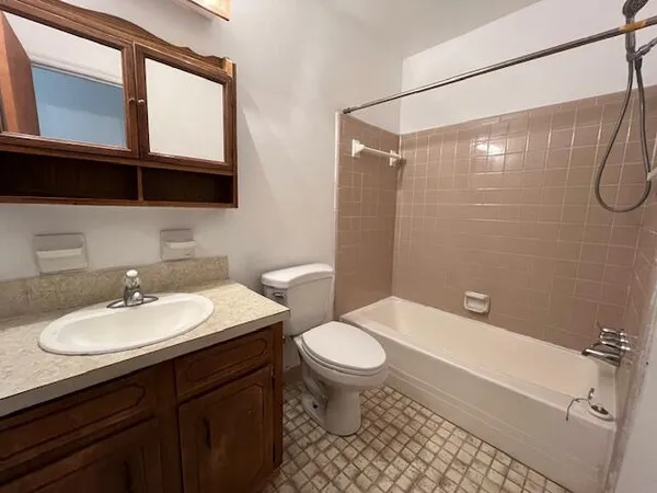 $2,000 | 1222 Hampton Drive, Summerville, SC 29486