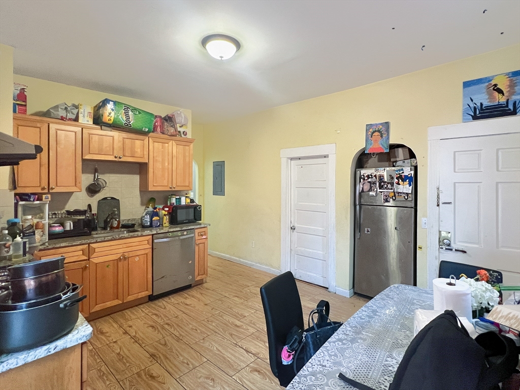 31 Haskell Street Boston, MA 02134 - Photo 6 of 24 Gallery Image 6