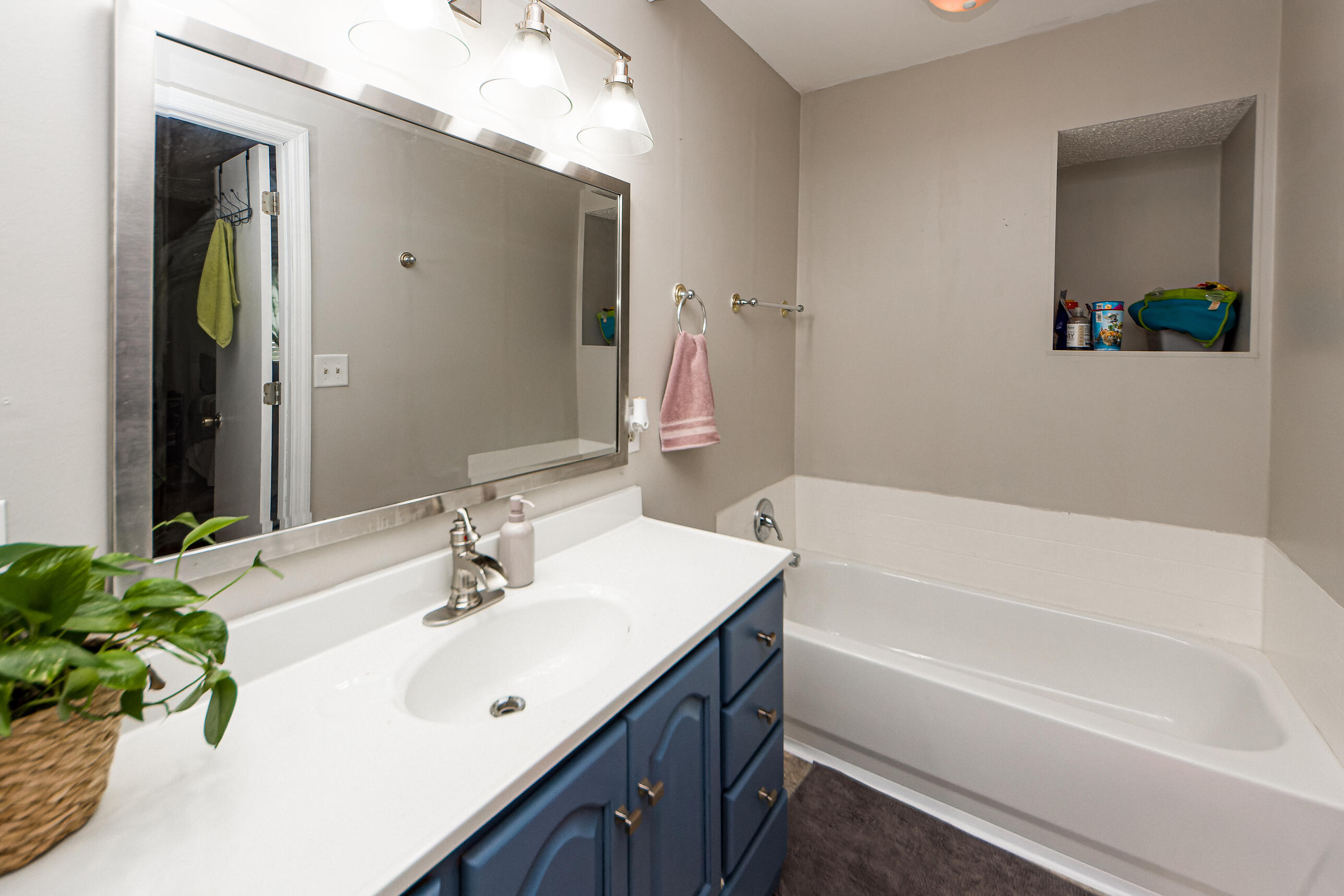 1002 Highland Pines Road Ladson, SC 29456 - Photo 9 of 15 1002 Bath