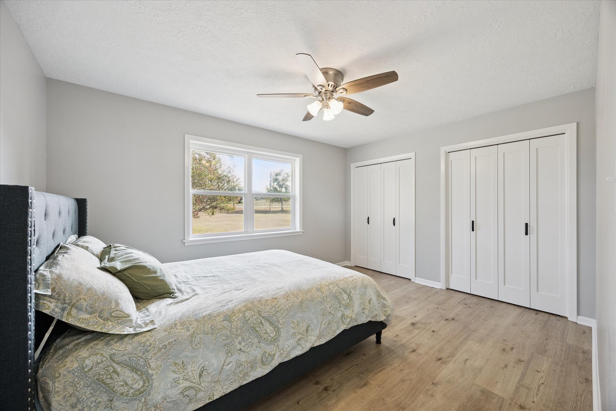 3455 Farm To Market 1948 Burton, TX 77835 - Photo 16 of 29 a bedroom with a large bed and a window