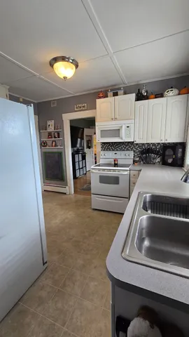 $329,999 | 376 South Main Street, Concord, NH 03301