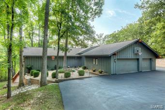 7 Chesterfield Lakes Road Chesterfield, MO 63005 - Photo 3 of 99 Gallery Image 3