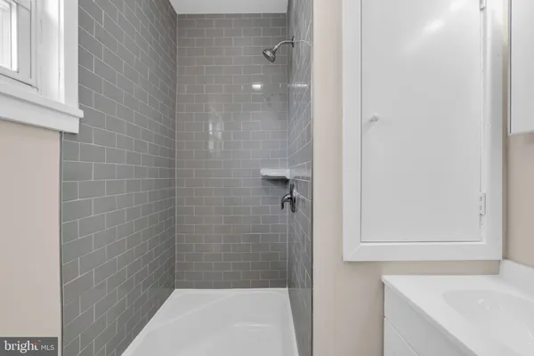 $299,999 | 69 Reed Avenue, Hamilton, NJ 08610